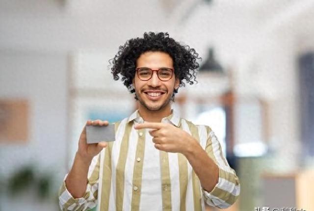 12306身份证待核验要多久（身份证到期前多久能换证）