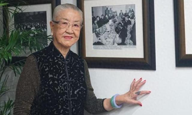 原国防部长之女耿莹下海，巨额财产被查封，赴美后东山再起
