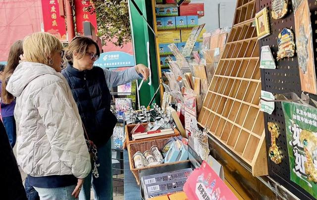 长假收尾，北京市属公园迎客461万余人，秋花展将持续