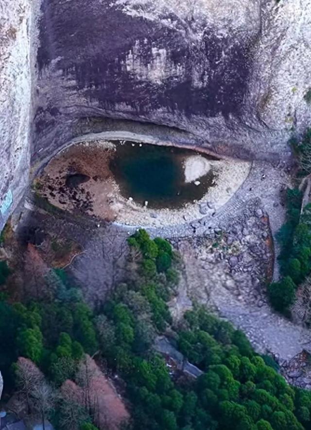 突然火了！浙江一景区惊现奇观