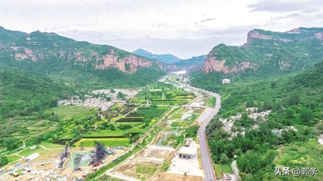 徜徉百里画廊 邂逅山水人文