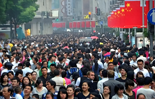 中国将迎人口死亡高峰！22年1041万，23年1100万，去年死亡多少？