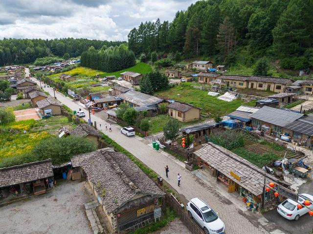 长白山下最后的木屋村落：走进吉林锦江村的时光隧道