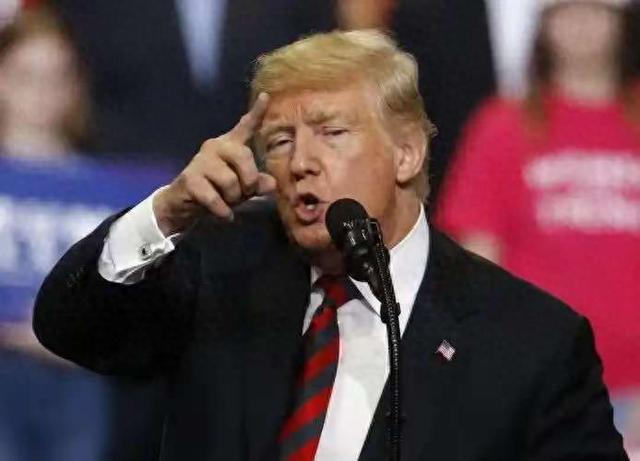 美对台态度大变？特朗普下“命令”，拒绝赖清德“过境”纽约！我国防部发出统一最强音