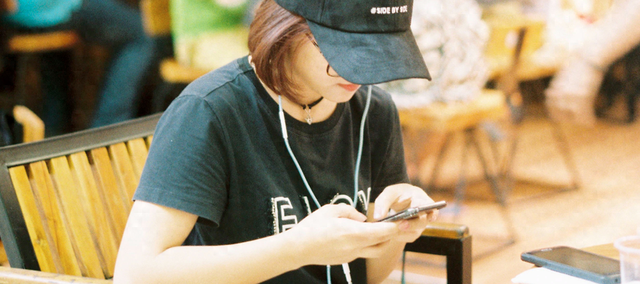 一场由AI驱动的交互革命-豆包手机