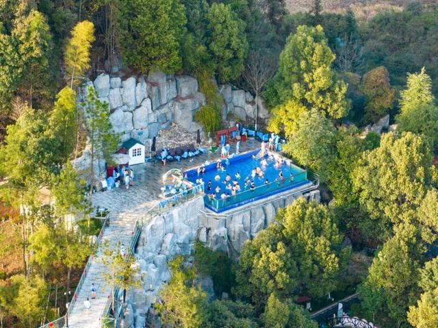 明月山全面进入旅游旺季，多维业态共绘秋冬盛景！