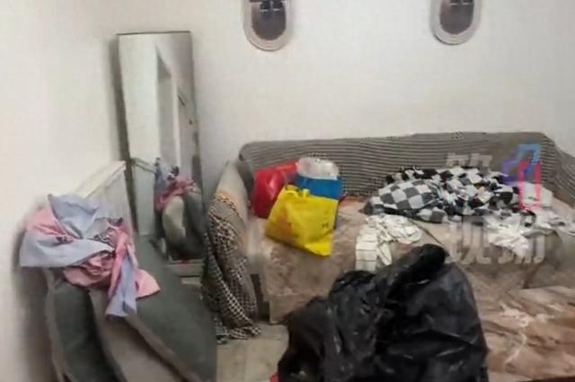 放置美少女破解版吗（3女孩2个月将房子住包浆欠费跑路）