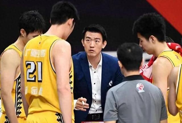 CBA新格局！广东北京领衔第一集团，八强争夺激烈	，辽宁冲季后赛