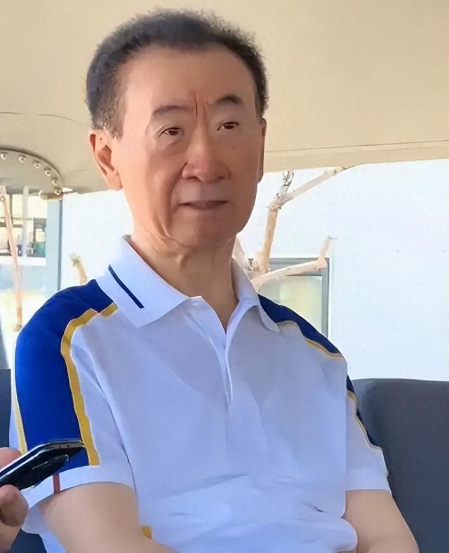 钱再多有什么用？71岁王健林瘦成皮包骨，王思聪本性难改沉迷女色