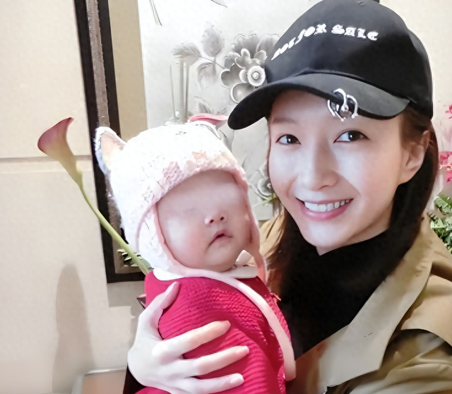 与富商海外产子真相大白6个月，江疏影近照曝光，王传君说对了