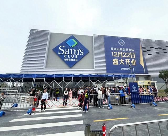 广州人厉害了！比“天环广场”更好的商场，在广州出现了！