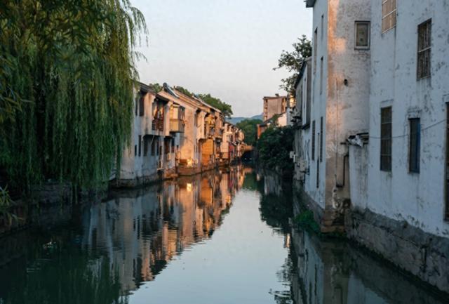 四川有座低调的古镇，被誉为“最后的川西坝子”，门票免费