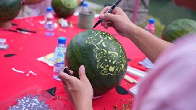 刻瓜灯遇上“AI+AR”艺术展，在南河头沉浸式体验民艺魅力