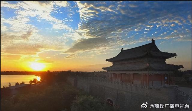 华商聚首，共绘新程
