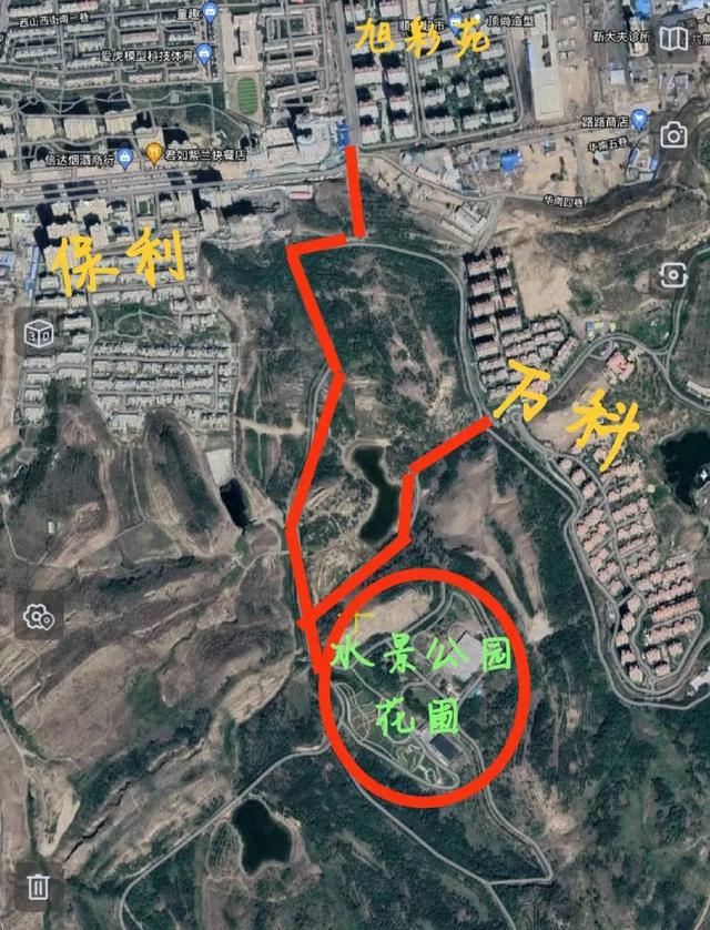 乌市雅山往西去有个水景公园,水面像梯田,还有花卉基地