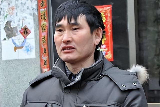 大衣哥跳楼身亡、赵本山灵堂、宋佳知三当三，造谣的越来越离谱了