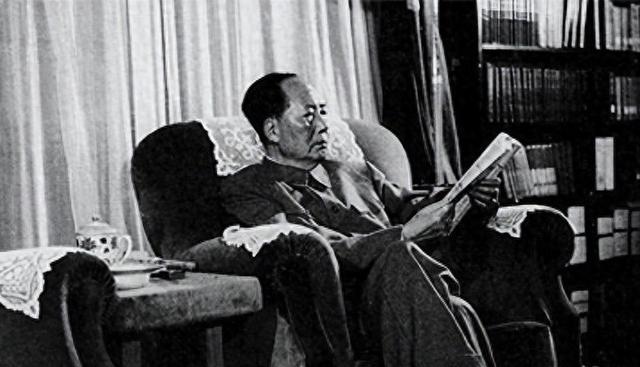 70多年前的大雪天，毛主席为啥决定把河南省会由开封迁至郑州？