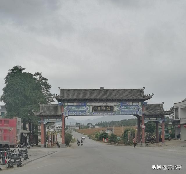 广西南宁市武鸣区民国时因械斗分出两个新圩，混得最好的是罗波圩