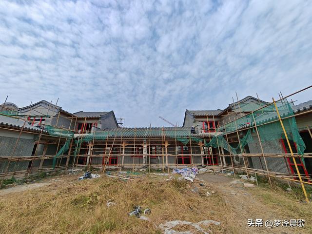 湖北祥云湾：九派建筑环湖立 传统现代共交融