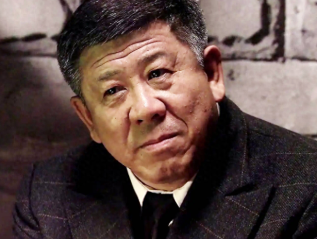 原来他俩是夫妻，家里家外老婆是领导	，68岁住大别墅仍坚持拍戏