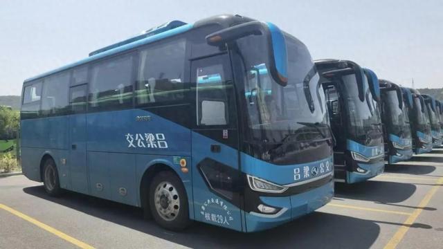 乘旅游公交专线　享吕梁山水之美