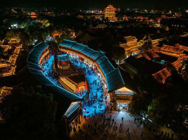 来台儿庄古城千万别错过这场光影盛宴✨