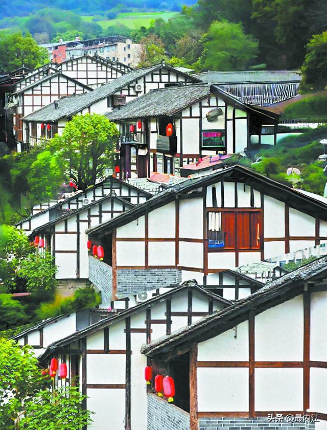 内江首团出发！这次“包接、包送、包吃、包住、包玩”