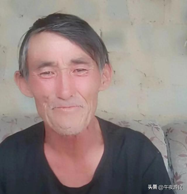 新疆网红大叔木合依提去世,因喝酒导致心梗,愿望是给儿子买楼房