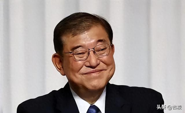 想不到吧	，表面呆板木讷的石破茂，竟是日本近十年三观最正的首相
