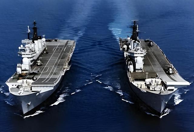 又让张召忠说中了？东拼西凑550亿建的2艘航母，如今彻底成为累赘