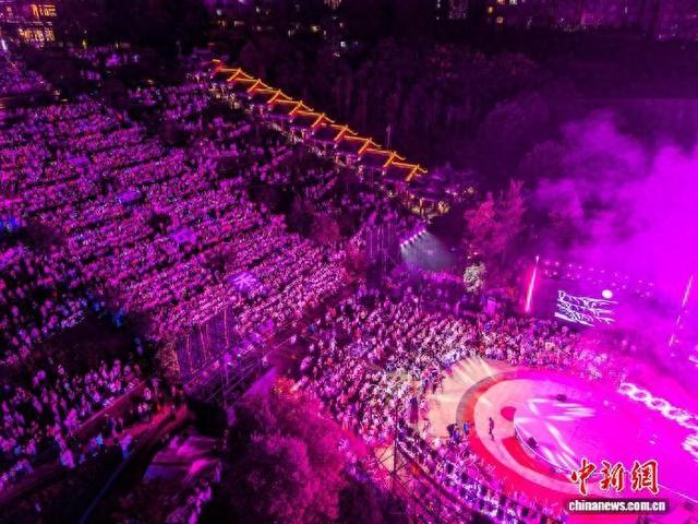贵州毕节：“凉资源”唱出“热经济”