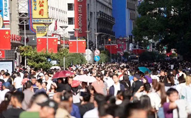 中国将迎来人口死亡高峰！22年1041万人去世，23年1110万，去年呢