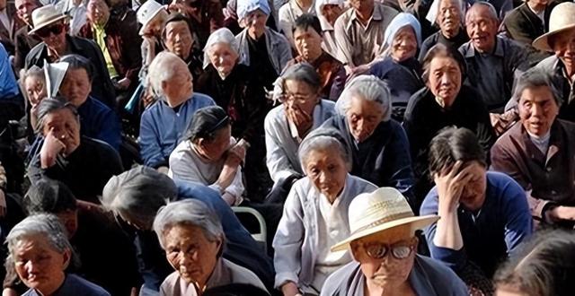 中国将迎来前所未有的死亡高峰？专家给出答案：是这些因素导致的