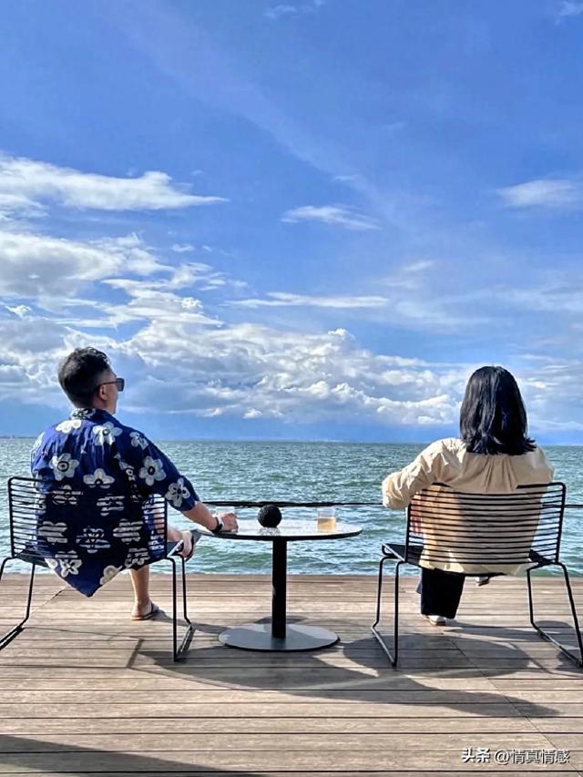 两性关系：男人要知道，女人不管多大年龄，都喜欢身边有人陪