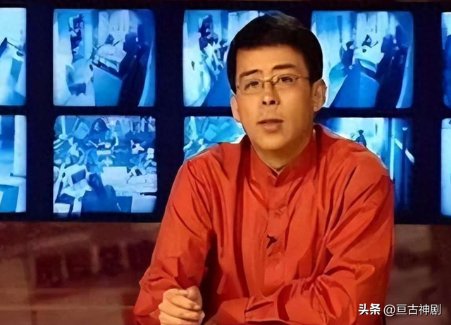 那个曾扬言让中国给全世界道歉，惨遭央视开除的阿丘，如今怎样了