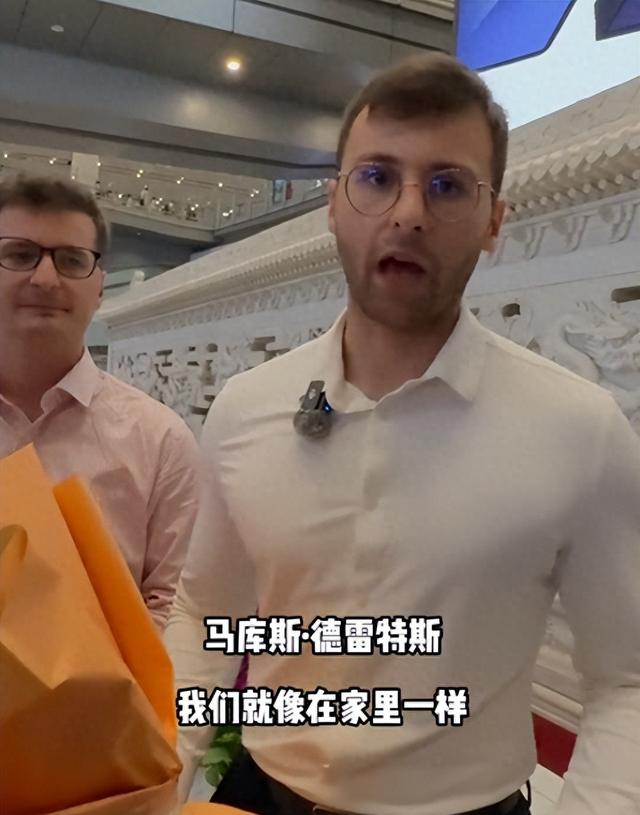 大义！马库斯罕见透露捐赠照片背后“损失”，私下正筹办全球巡展