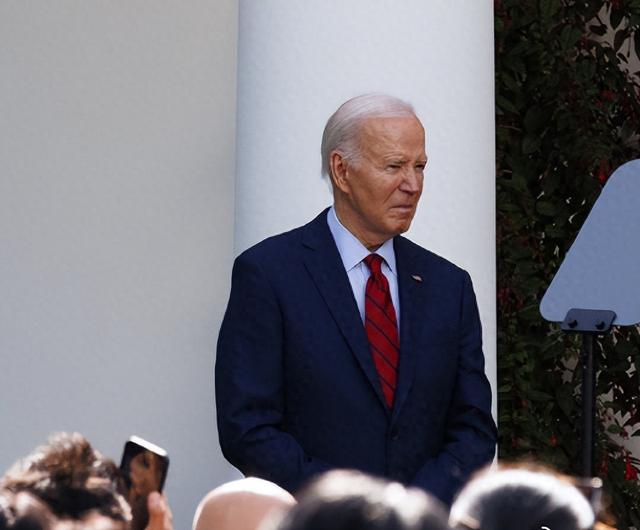 忍着剧烈癌痛，拜登当着全世界的面	，给中国下了一份“战书	”