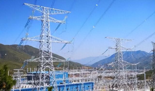 电能优化柜（配电房改造中的低压配电系统优化与升级方案）