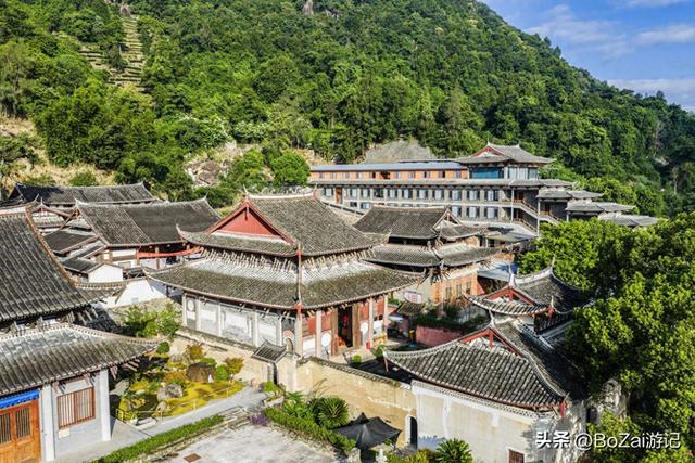 福安狮峰寺，藏在闽东北群峰间的宋韵明构，一殿彩绘惊艳五百年