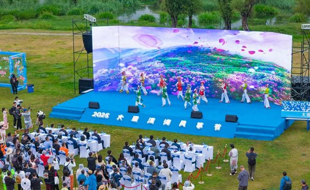“洱海听风 筝系山海” 2025大理洱海风筝节开幕