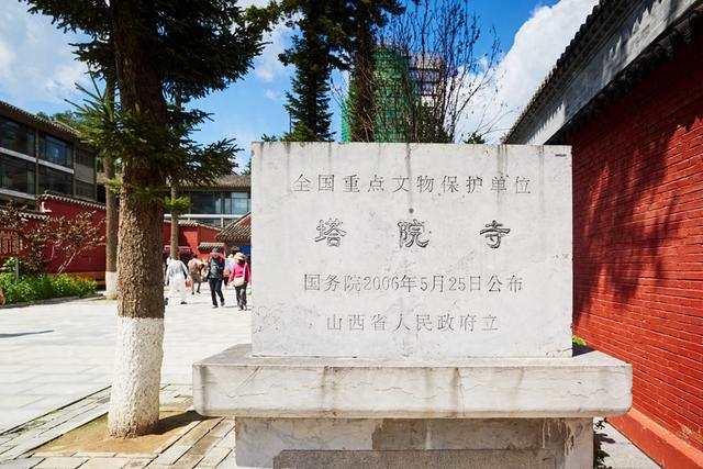 五台山塔院寺，历史悠久，被世人敬仰， 是朝拜五台山必去之处