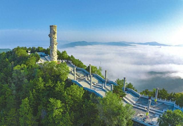 和顺县云龙山自然风景区出现壮美云海景观