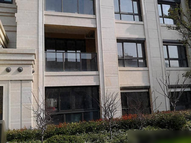 离职售楼小姐透露行业秘密：一栋楼无论有多高，买这几层就对了！