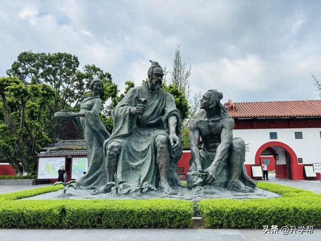 成都一座千年古典园林，地铁6号线直达，为“蜀中第一祠”