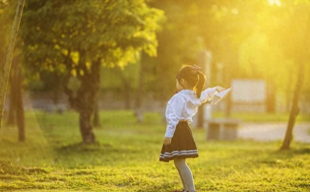 班主任揭秘：长大有出息的孩子，90%来自这5种家庭！第3种最意外
