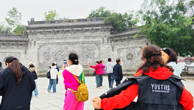 山西低调的的百年宅邸，规模巨大号称民间故宫，繁华如市游人如织