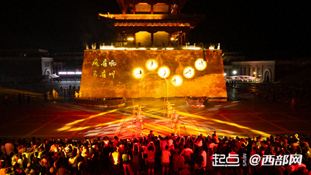 红星照耀中国丨从安澜门“穿越”：《延安十三年》沉浸式演出让红色历史“活”起来