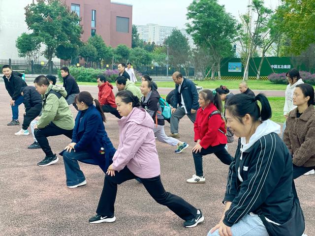 燃动初冬 “骑”乐无穷 西园街道开展绿道骑游活动