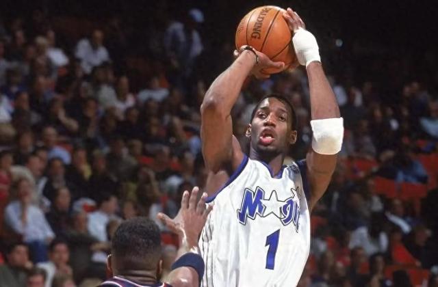 从替补打成超巨有多难？NBA仅5人做到，榜首当之无愧