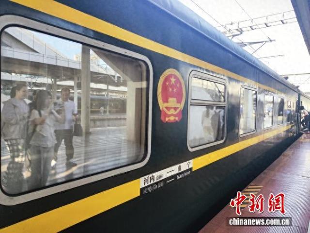 客货两旺、商旅齐涌！中越铁路架起经贸人文“双向桥”